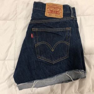 Custom high waisted Levi shorts